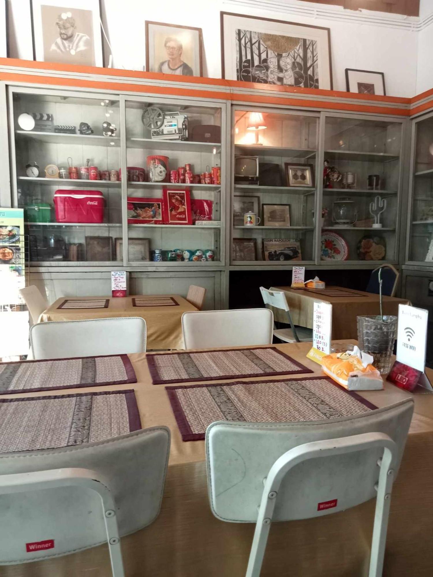 Bang Lumphu House&Bistro Lejlighed Bangkok Eksteriør billede